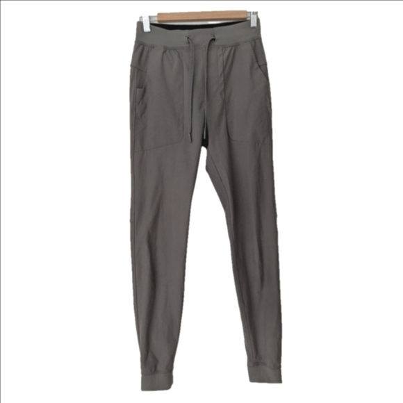 Lululemon ABC joggers *WovenAir in sage grey - Picture 5 of 12